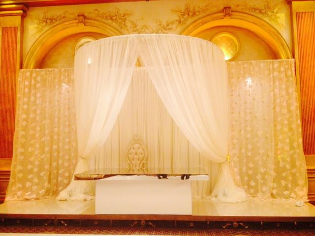 Posh Collection Pipe & Drape, Indoor Draping